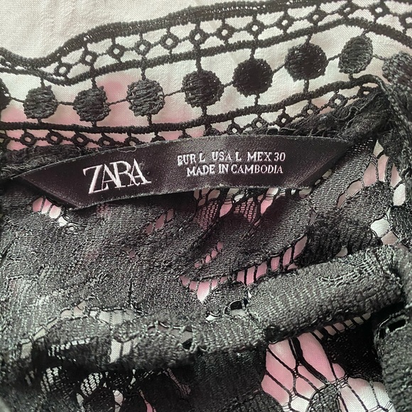 Zara Top with lace sleeves - Picture 5 of 5